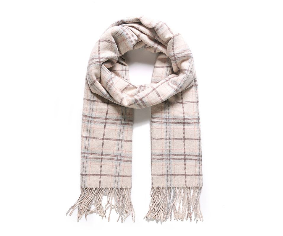 AW22